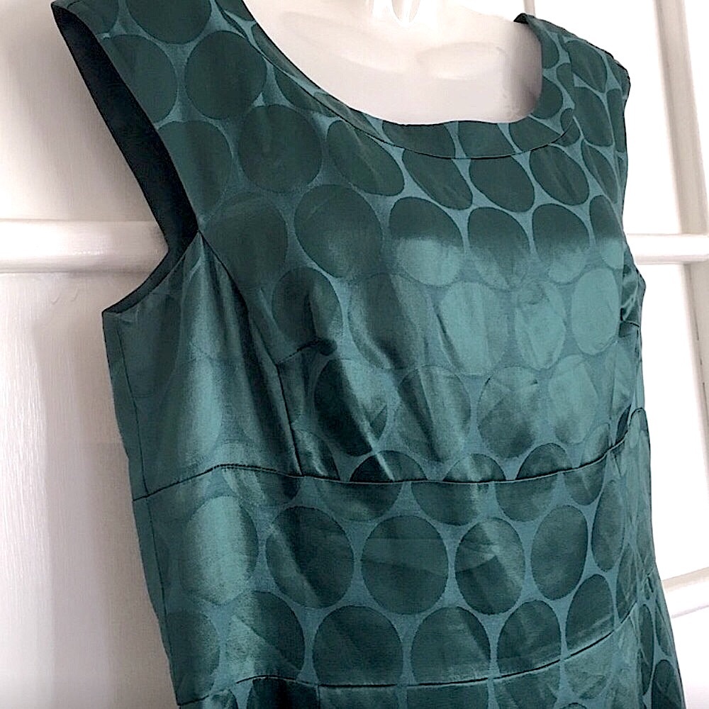 BANANA REPUBLIC polka dot dress